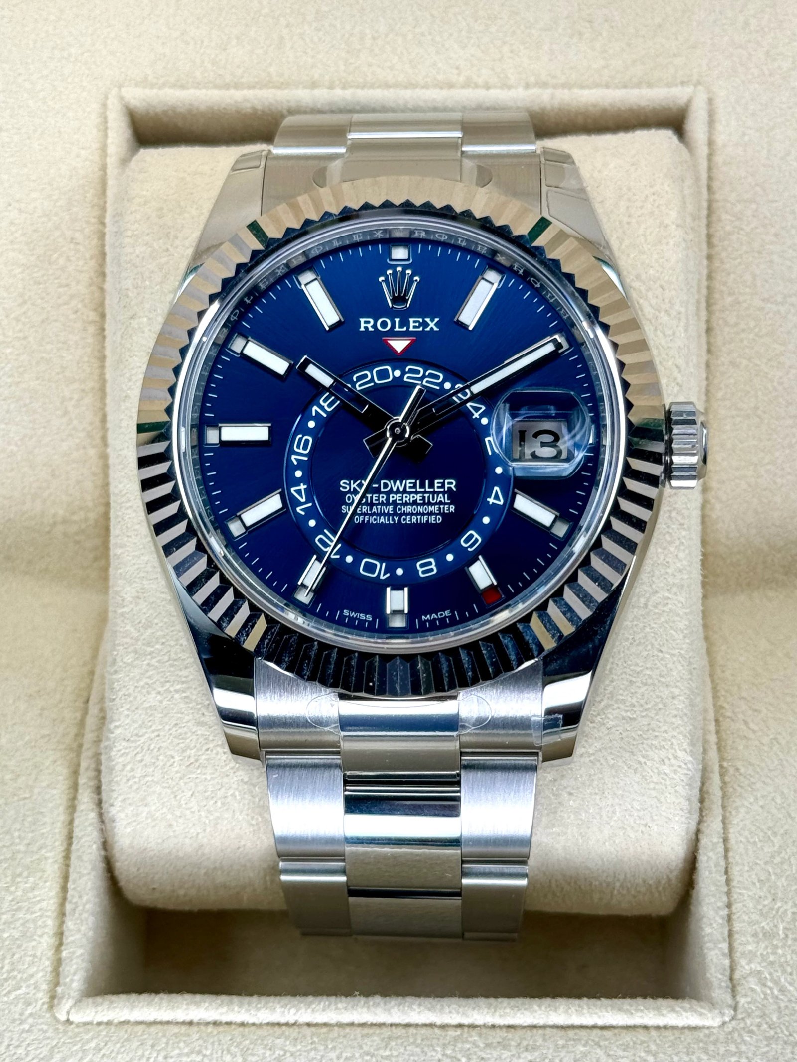 NEW 2022 Sky-Dweller 42mm 326934 Stainless Steel Oyster Blue Dial