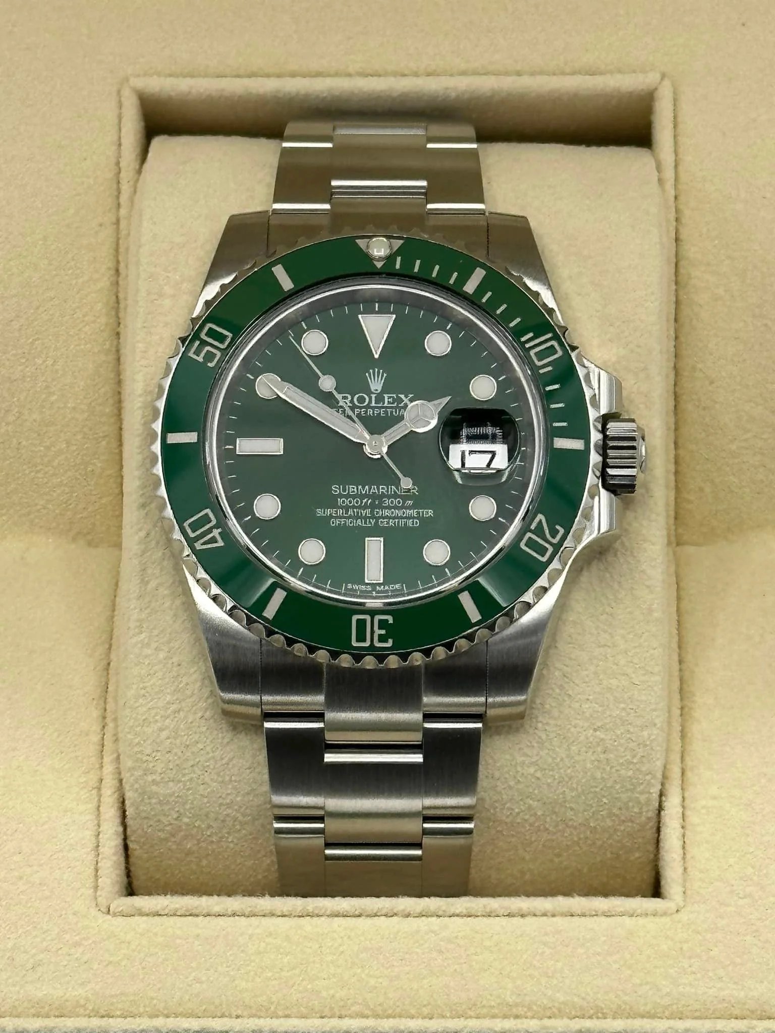 Rolex Submariner “Hulk” 40mm 116610LV Green Dial
