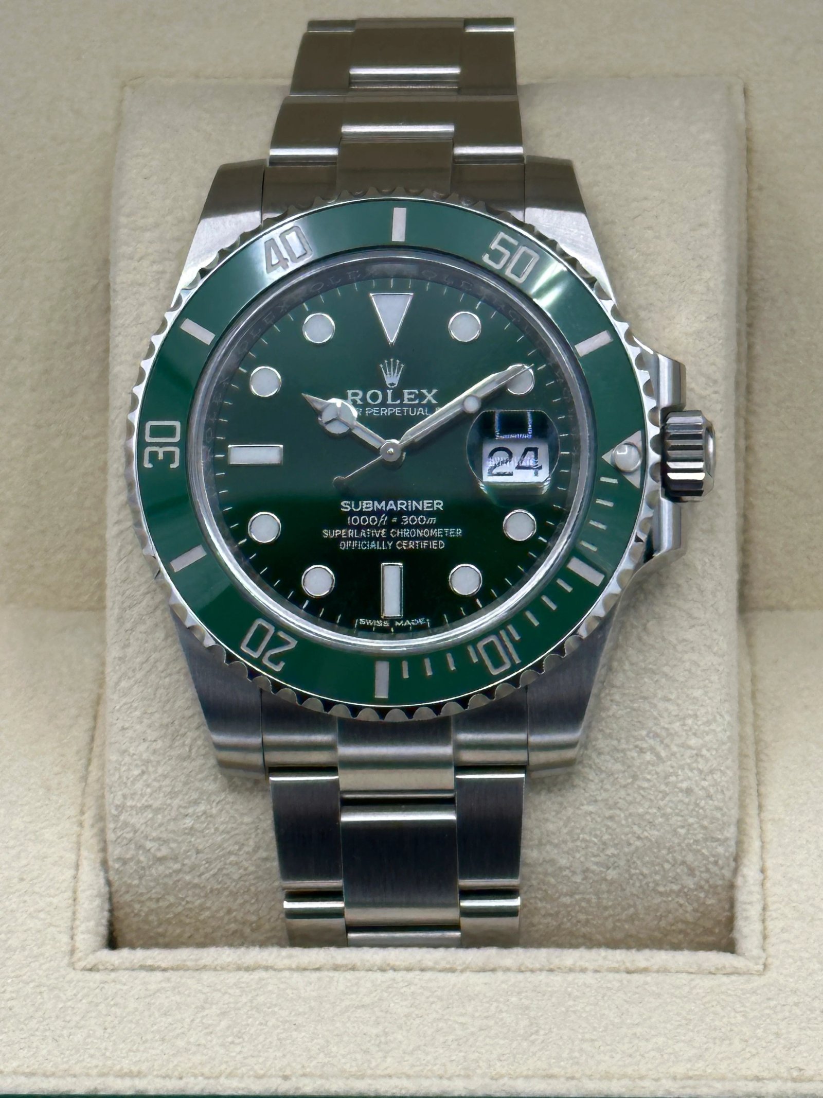 2019 Rolex Submariner "Hulk" 40mm 116610LV Green Dial