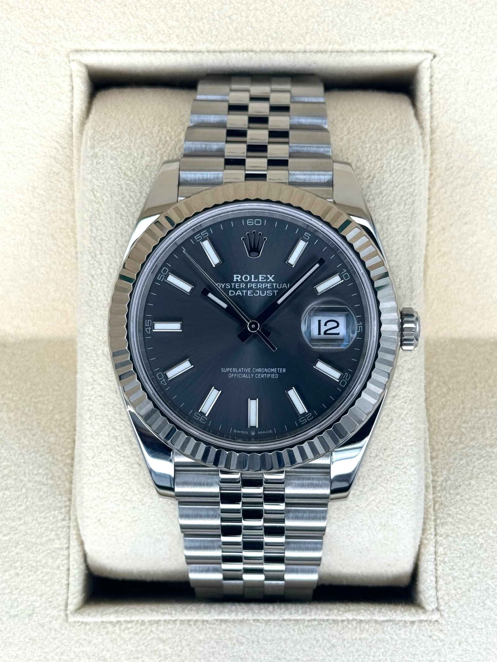 2021 Rolex Datejust 41mm 126334 Stainless Steel Jubilee Rhodium Dial