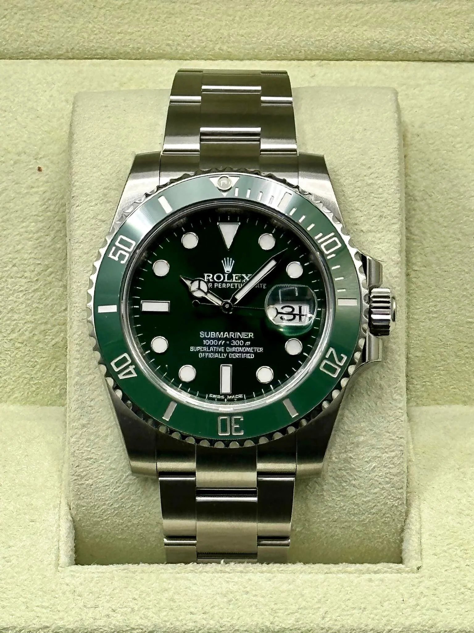 NEW OLD STOCK 2014 Rolex Submariner "Hulk" 40mm 116610LV Green Dial