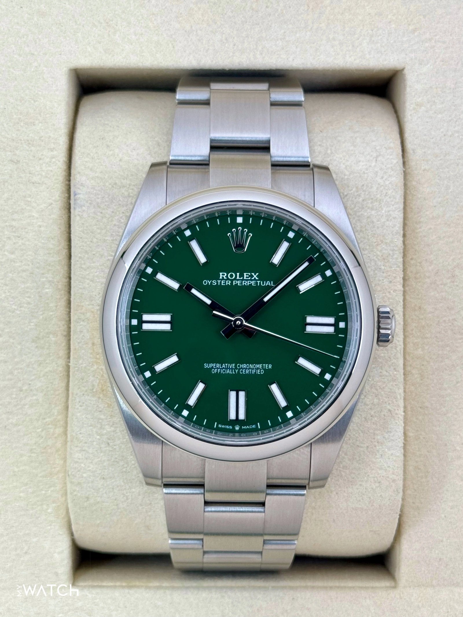 NEW 2025 Rolex Oyster Perpetual 41mm 124300 Green Dial