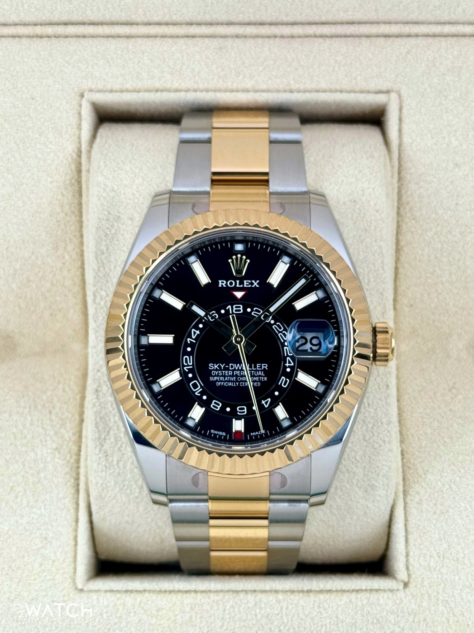 2022 Rolex Sky-Dweller 42mm 326933 Two-Tone Oyster Black Dial