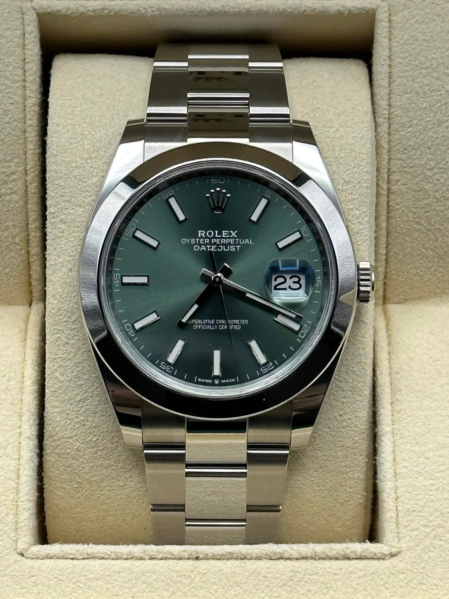 2022 Rolex Datejust 41mm 126300 Oyster Green Dial