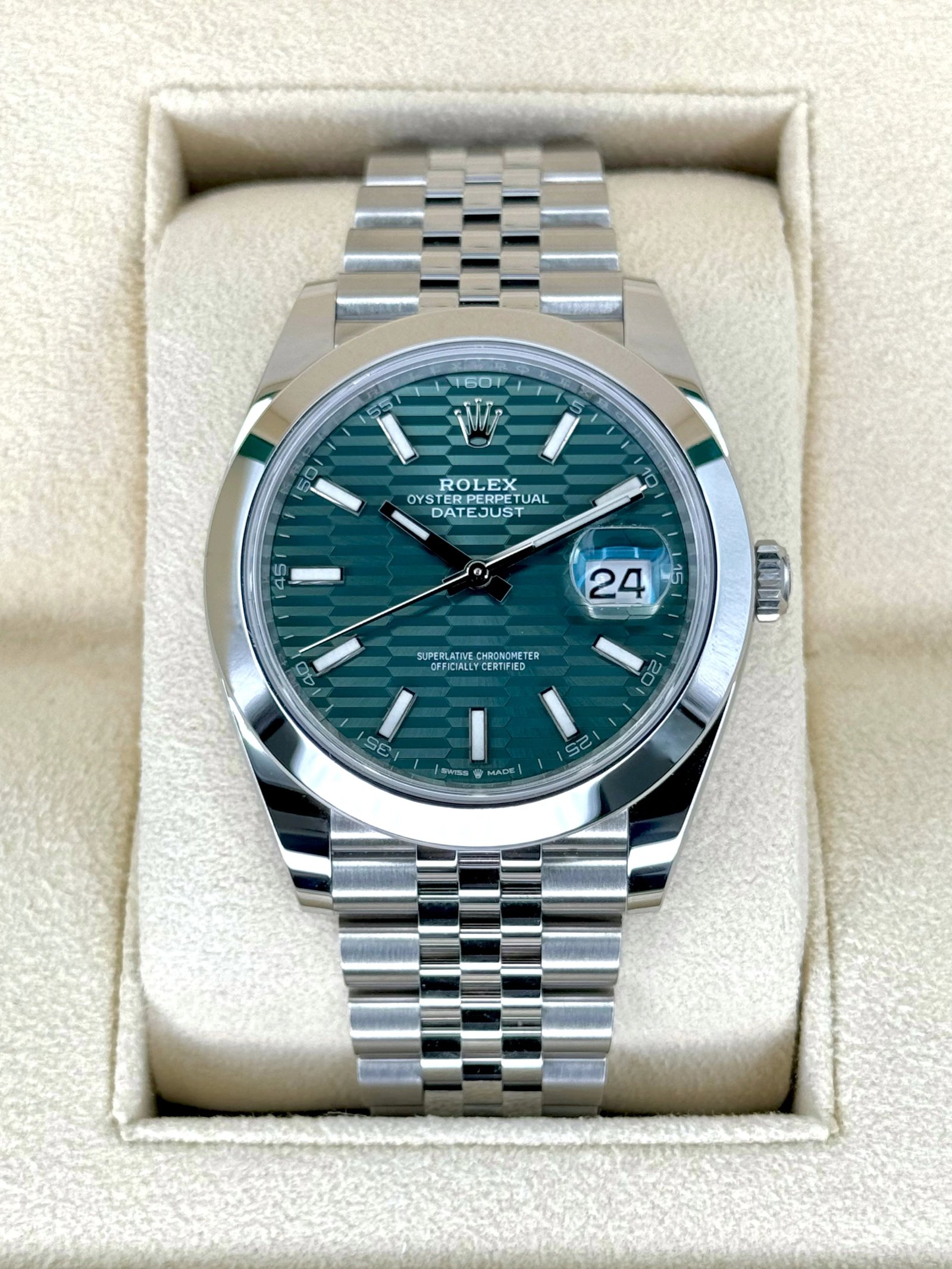 NEW 2024 Rolex Datejust 41mm 126300 Jubilee Green Motif Dial