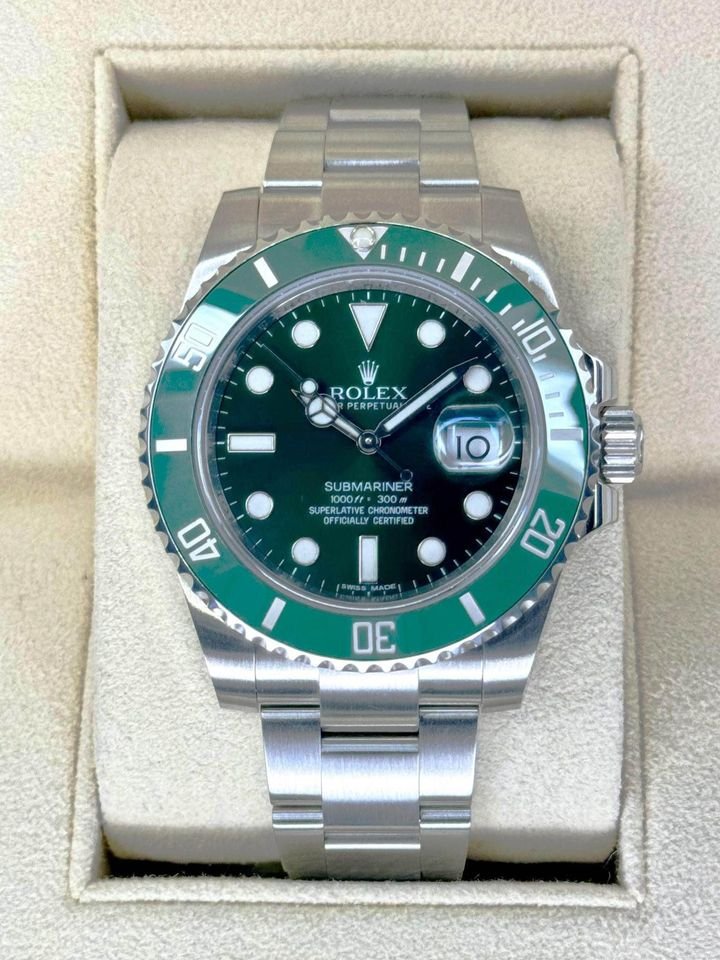 Rolex Submariner "Hulk" 40mm 116610LV Green Dial