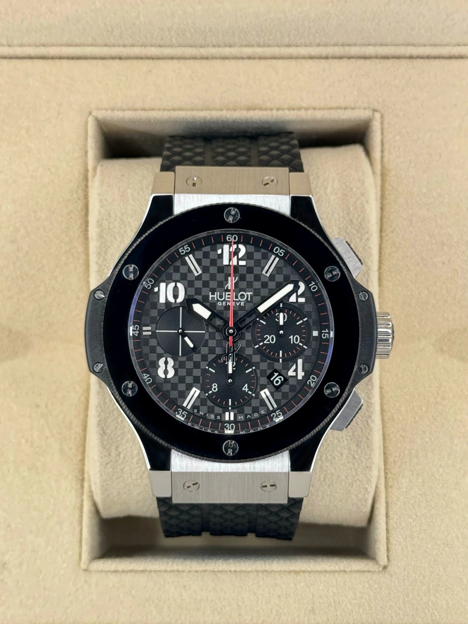 2010 Hublot Big Bang Chronograph Steele Ceramic 44mm Black Dial