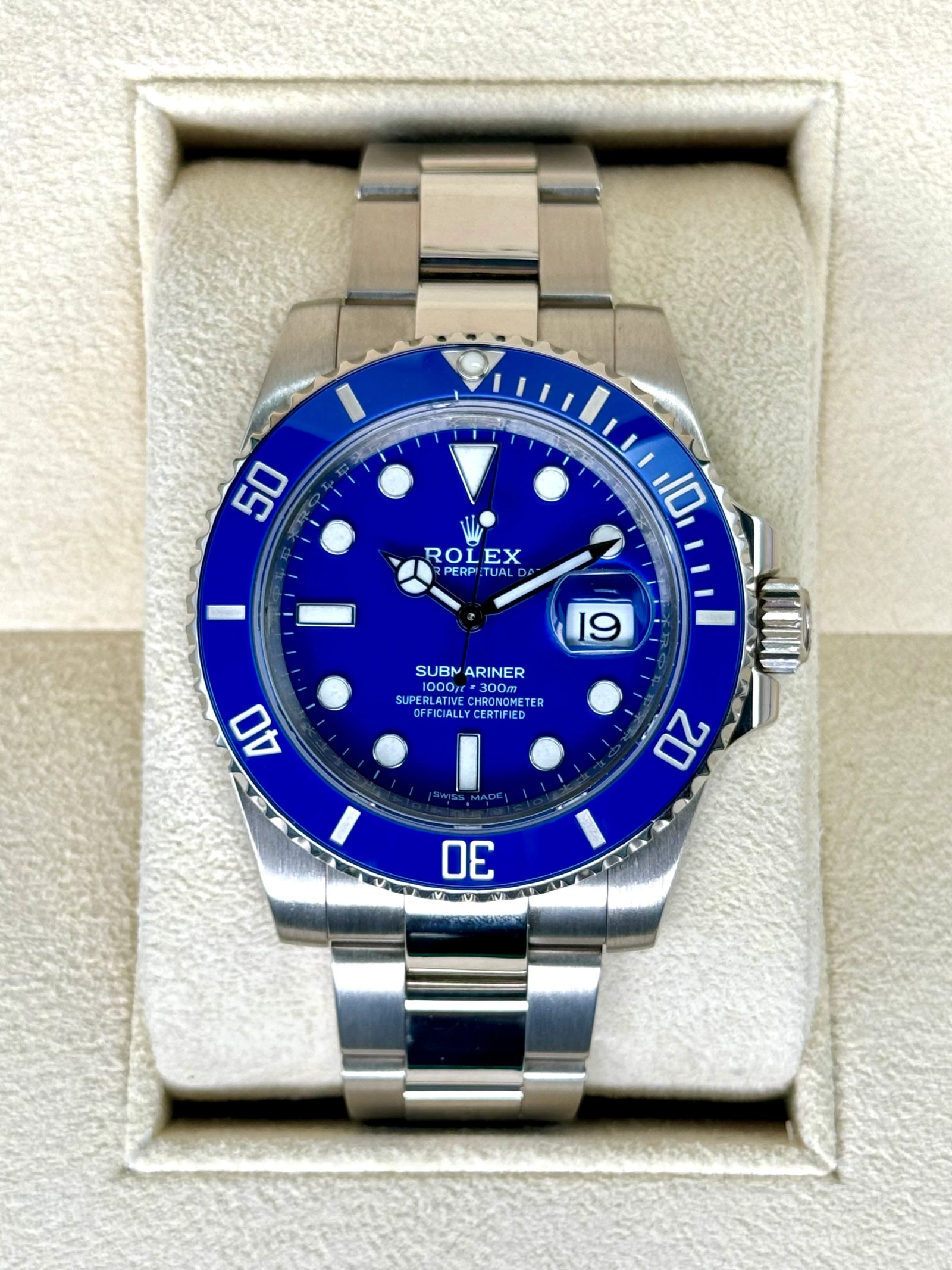 2018 Rolex Submariner "Smurf" 40mm 116619LB White Gold Blue Dial