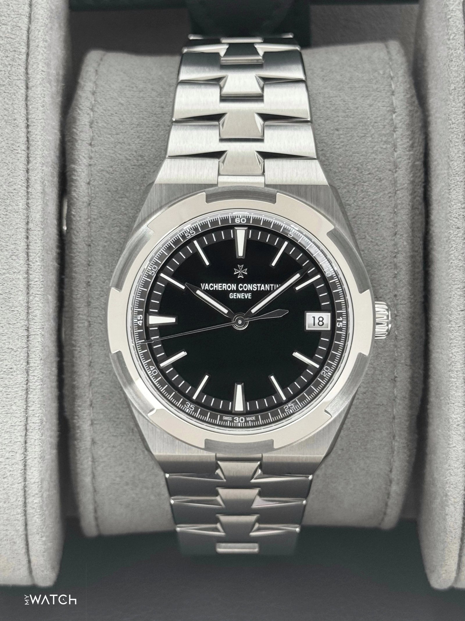 NEW 2025 Vacheron Constantin Overseas 41mm 4520V Stainless Steel Black Dial