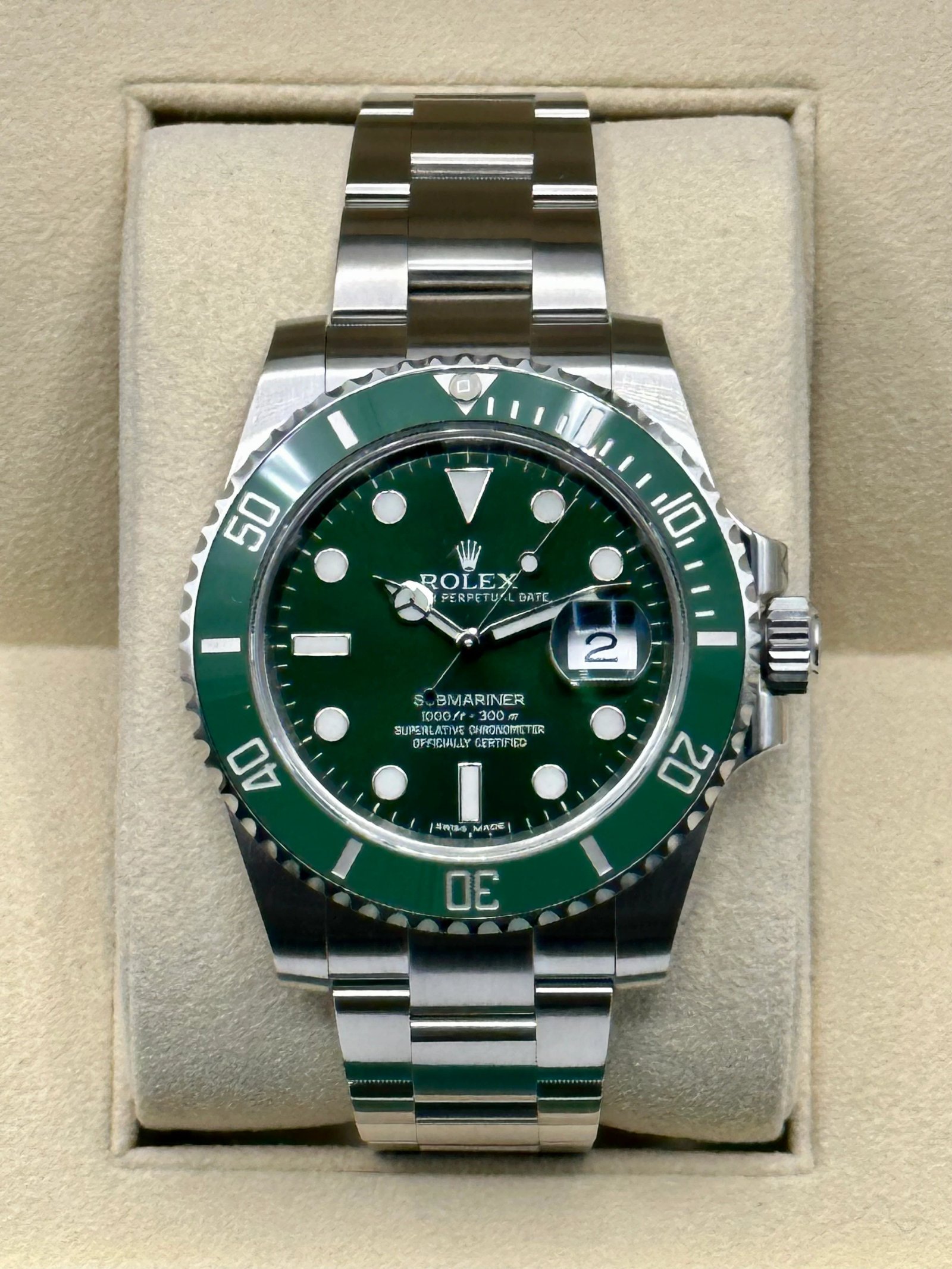 2015 Rolex Submariner "Hulk" 40mm 116610LV Green Dial