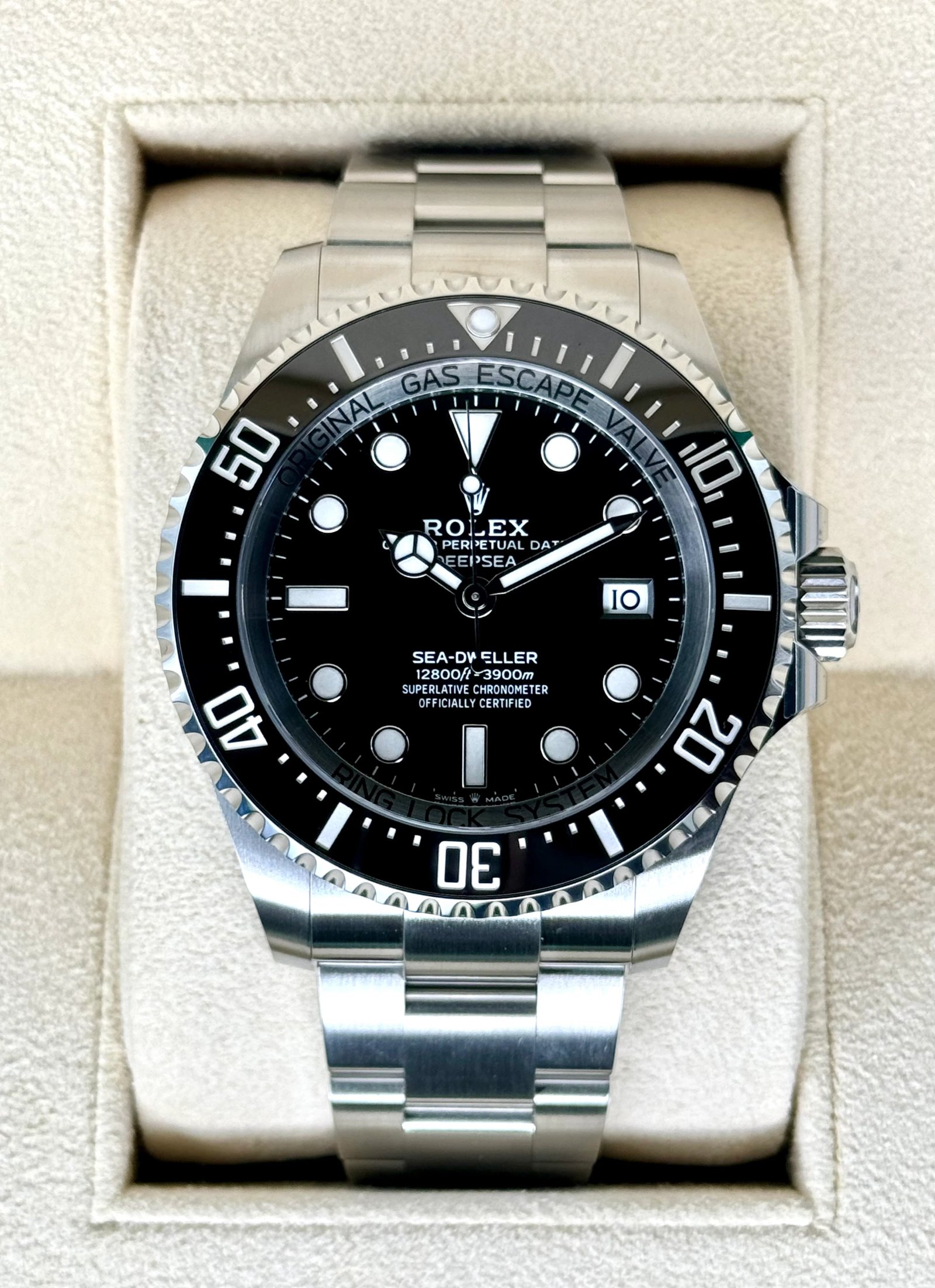 NEW 2024 Rolex Deepsea 44mm 136660 Stainless Steel Black Dial