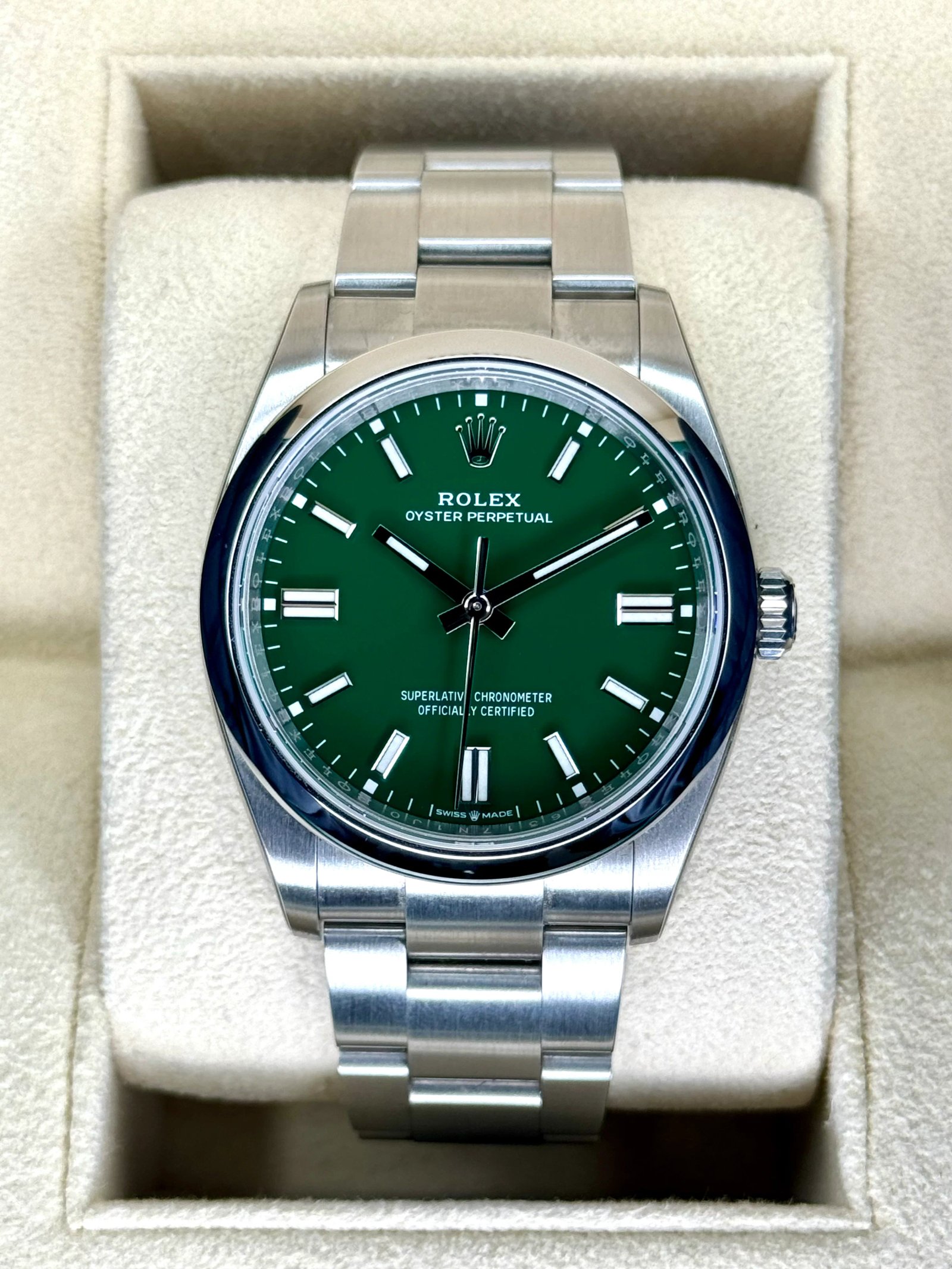 NEW 2023 Rolex Oyster Perpetual 36mm 126000 Green Dial