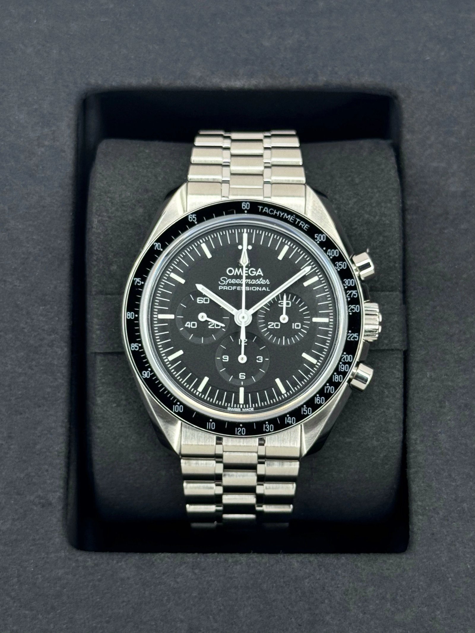 2022 Omega 42mm 310.30.42.50.01.002 Speedmaster Moonwatch Pro