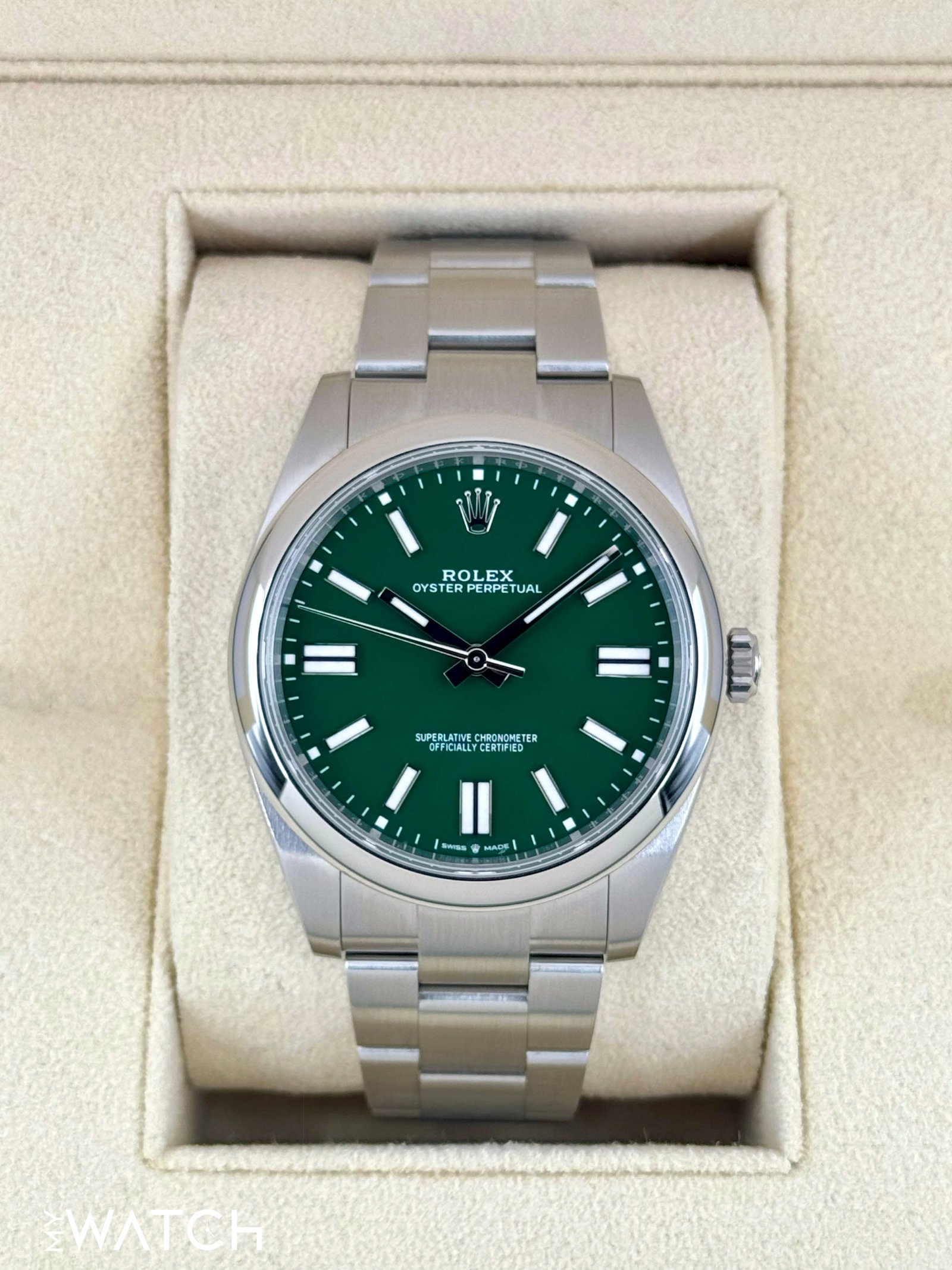 2024 Rolex Oyster Perpetual 41mm 124300 Green Dial