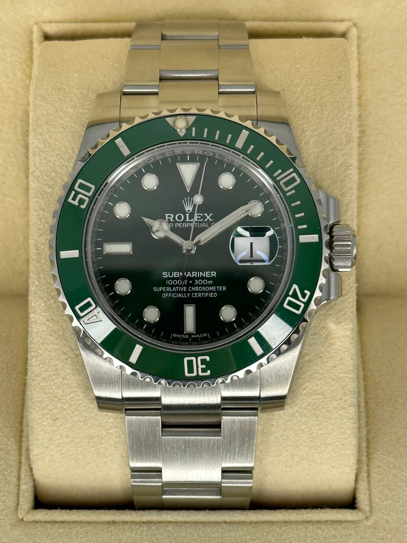 2018 Rolex Submariner "Hulk" 40mm 116610LV Green Dial