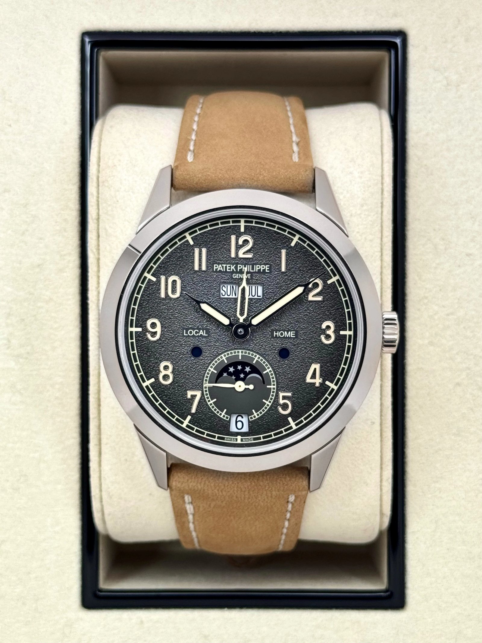 NEW 2025 Patek Philippe 42mm 5326G Annual Calendar Travel Time Compliations