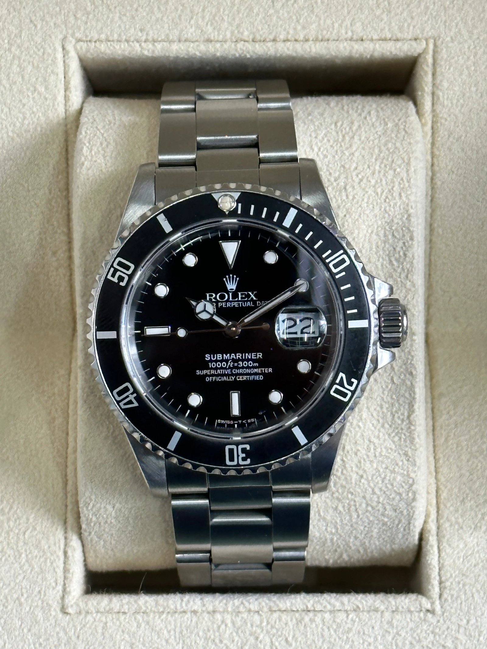 1989 Rolex Submariner Date 40mm 16610 Stainless Steel Black Dial